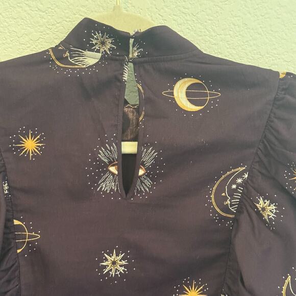 H&M Celestial Print Ruffle Blouse Long Sleeve High Neck Black Gold US 2 NWT - Picture 3 of 9